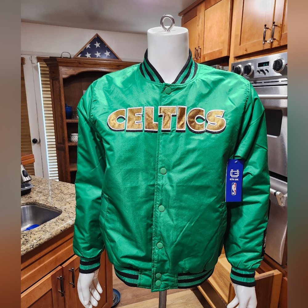 Boston Celtics NBA Licensed Green Crew Neck Bomber Jacket Size Medium